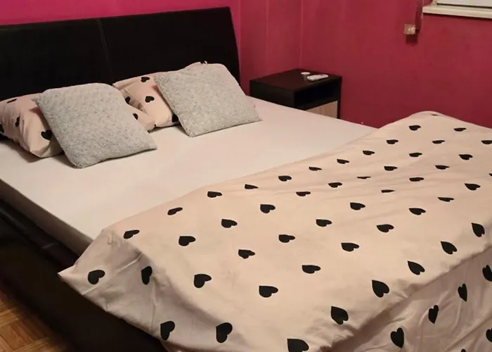 Aylin 2 شقة توزلا